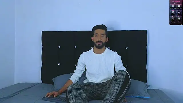 dereck hotsoon online show from January 30, 2025, 12:39 am