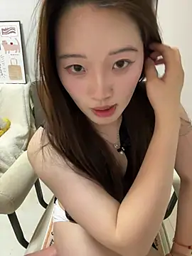 rose-u online show from March 6, 2025, 9:25 am