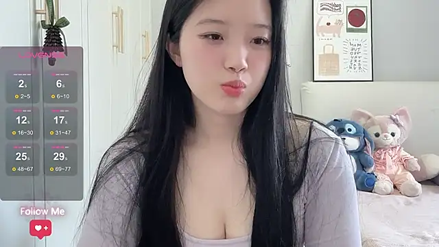 Snapshot of rose-u chatting on June 9, 2026, 1:39 am rose-u online show from June 9, 2026, 1:39 am