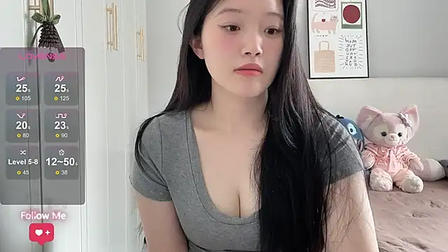 Snapshot of rose-u chatting on June 25, 2026, 12:43 am rose-u online show from June 25, 2026, 12:43 am