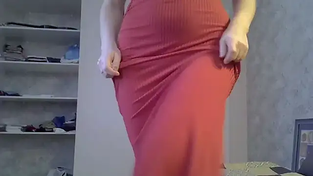 ZarinaSwift online show from February 9, 2025, 8:22 am