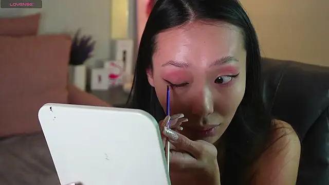  MIURA  online show from February 6, 2025, 4:21 am