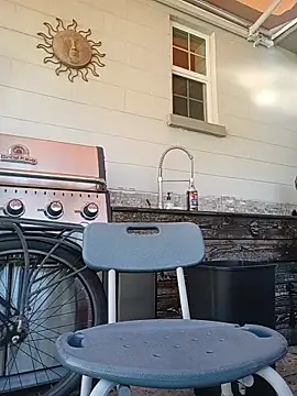 Hotbodyscottie online show from October 15, 2025, 1:33 pm