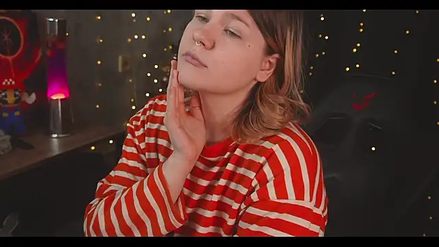 cuteamberlyyy online show from December 24, 2024, 8:00 am