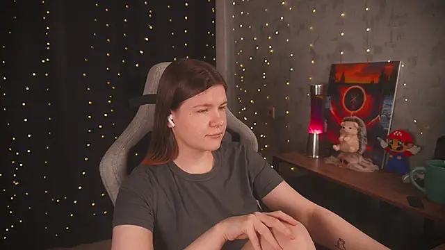 cuteamberlyyy online show from February 18, 2026, 5:03 am