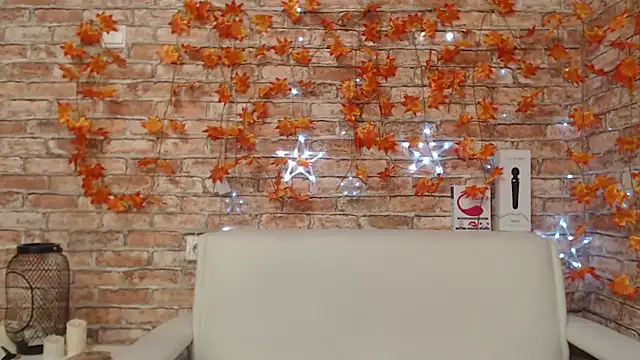 Amelia Kiss  online show from November 13, 2025, 12:53 am