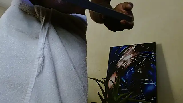 king  Black online show from February 27, 2025, 1:28 pm