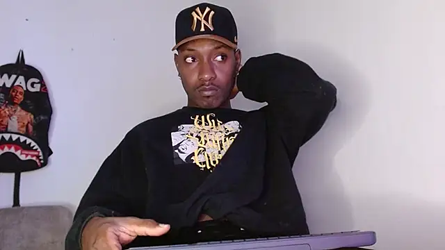 king  Black online show from November 30, 2025, 10:19 am