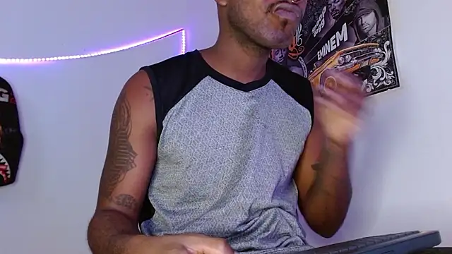 king  Black online show from February 18, 2026, 5:53 pm