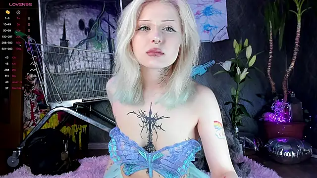 little grinch666 online show from January 31, 2025, 8:54 pm