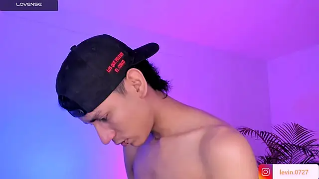 Levin Hikaru online show from October 30, 2025, 7:54 am