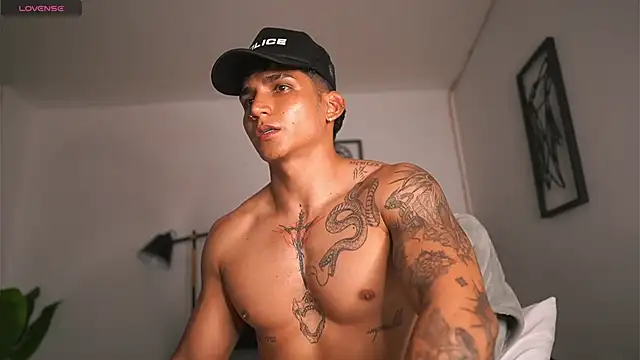 muscle boyhorny online show from January 16, 2025, 11:04 am