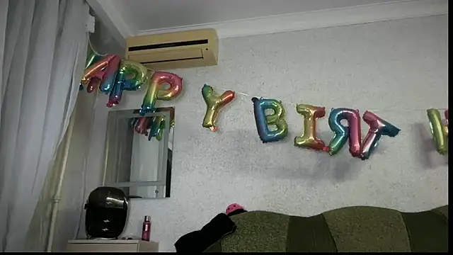 daddyandmyprincess online show from November 11, 2025, 11:16 pm