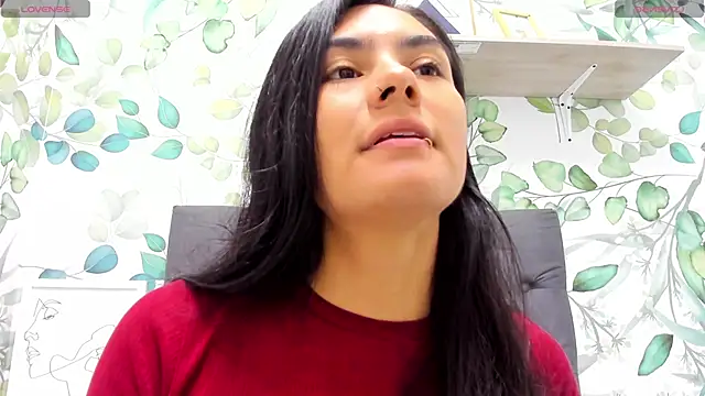 atilanadiaz7 online show from February 25, 2025, 2:11 pm