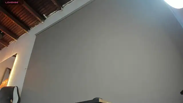 pamela-wells online show from April 21, 2026, 11:05 am