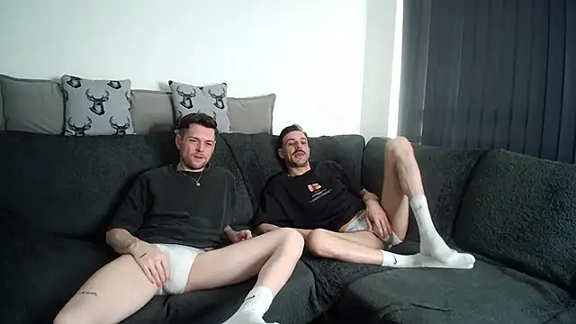 twotwinkhusbandss online show from June 26, 2026, 6:34 pm