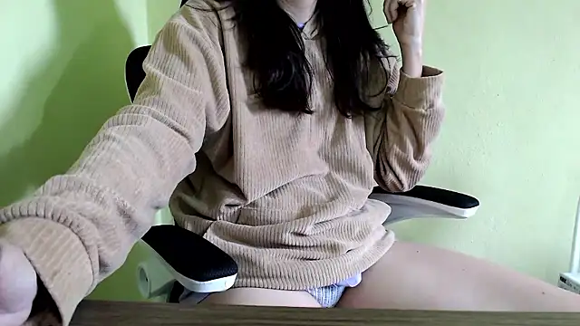 samantha s69 online show from January 12, 2026, 1:16 pm