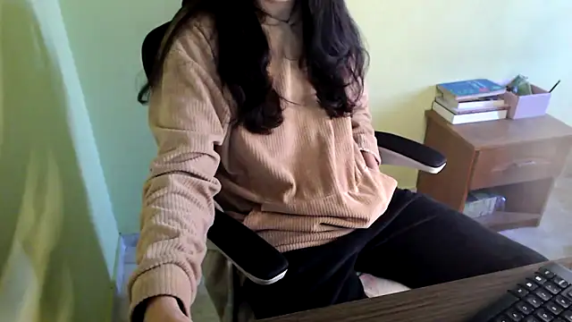 samantha s69 online show from April 23, 2026, 1:02 pm