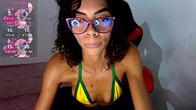 Snapshot of ElisaBoyer chatting on June 2, 2026, 9:44 am ElisaBoyer online show from June 2, 2026, 9:44 am