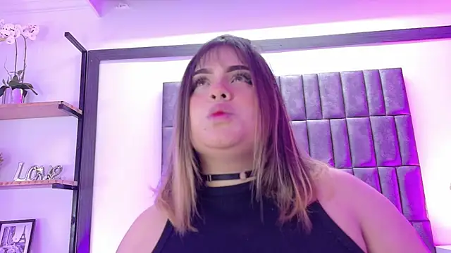 Snapshot of MeryStone chatting on September 20, 2025, 4:24 am MeryStone online show from September 20, 2025, 4:24 am