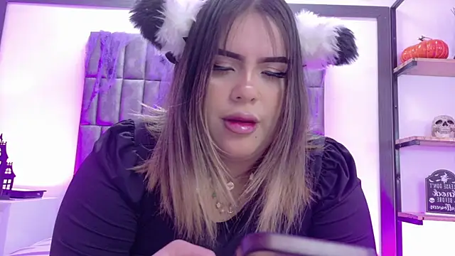 Snapshot of MeryStone chatting on October 23, 2025, 4:12 am MeryStone online show from October 23, 2025, 4:12 am