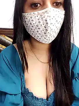 Snapshot of Gloie4u chatting on February 7, 2025, 2:58 pm Gloie4u online show from February 7, 2025, 2:58 pm