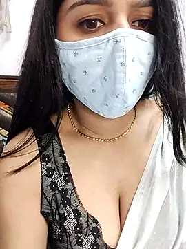 Snapshot of Gloie4u chatting on March 1, 2025, 12:45 pm Gloie4u online show from March 1, 2025, 12:45 pm