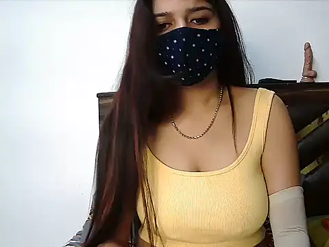 Snapshot of Gloie4u chatting on December 5, 2025, 5:05 am Gloie4u online show from December 5, 2025, 5:05 am