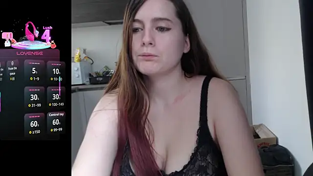 Dominahot4you online show from October 27, 2025, 9:35 am