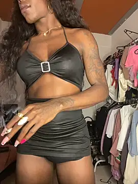 Richchocolatesweet  online show from September 10, 2025, 4:29 pm