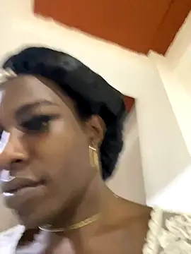 Richchocolatesweet  online show from September 19, 2025, 2:07 pm