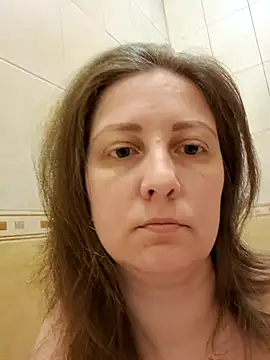 Sakura Green online show from January 24, 2025, 9:15 pm