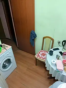 Sakura Green online show from March 7, 2025, 5:49 pm