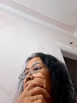 Hotestlove online show from November 20, 2025, 12:49 pm