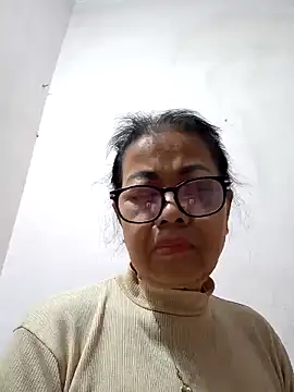 Hotestlove online show from January 14, 2026, 9:42 pm