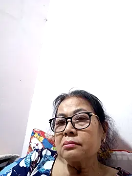 Hotestlove online show from February 22, 2026, 1:53 pm