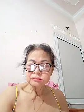 Snapshot of Hotestlove chatting on June 22, 2026, 8:33 am Hotestlove online show from June 22, 2026, 8:33 am