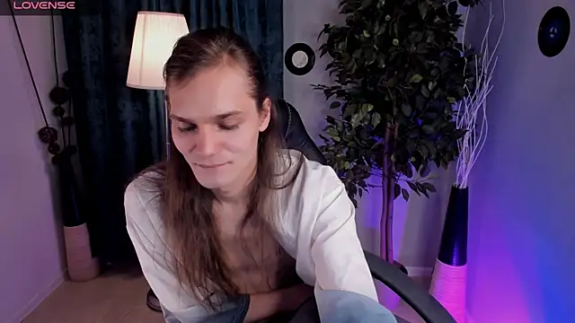 Will Will  online show from February 17, 2026, 9:32 pm