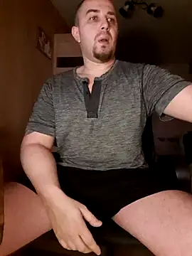 Foxyshaved online show from January 29, 2025, 5:51 am