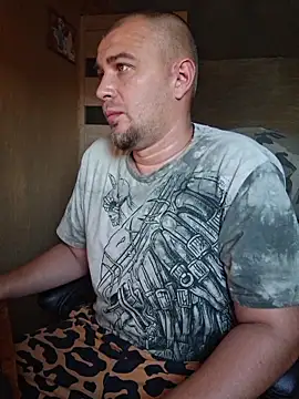 Foxyshaved online show from September 11, 2025, 5:40 am