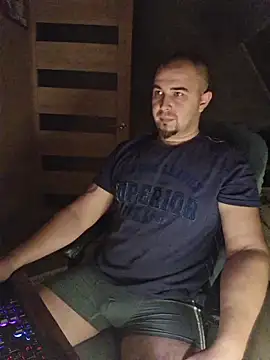 Foxyshaved online show from November 14, 2025, 3:27 am