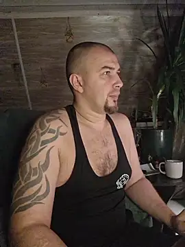 Foxyshaved online show from November 23, 2025, 1:16 am