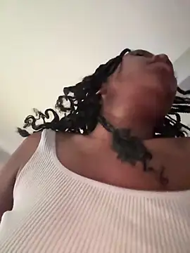 slimcateee online show from September 28, 2025, 4:18 am