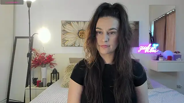 JoyCasidy online show from November 26, 2025, 1:12 pm