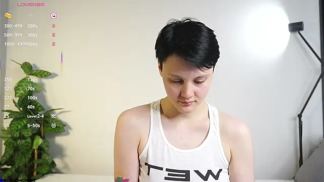 MaryCoopeer online show from February 2, 2025, 12:02 pm