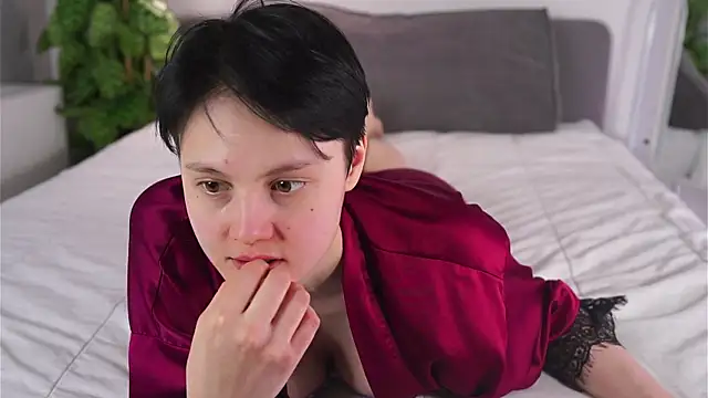 MaryCoopeer online show from March 4, 2025, 8:13 am