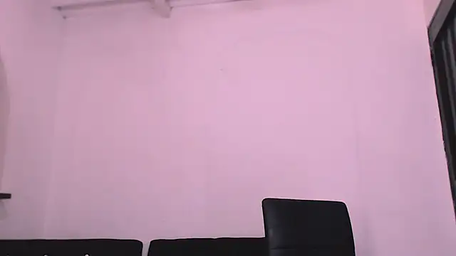 Snapshot of DanielaTsDom chatting on March 23, 2025, 6:37 am DanielaTsDom online show from March 23, 2025, 6:37 am