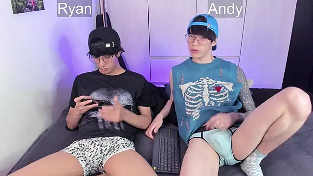 Aventure Twinks online show from December 20, 2024, 11:26 pm