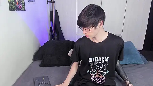 Aventure Twinks online show from January 21, 2025, 10:41 am