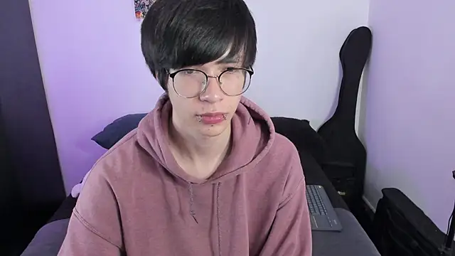 Aventure Twinks online show from December 18, 2025, 7:31 pm